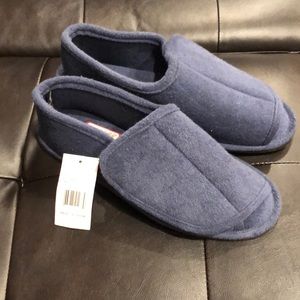 NWT Unisex peep toe adjustable bed slippers